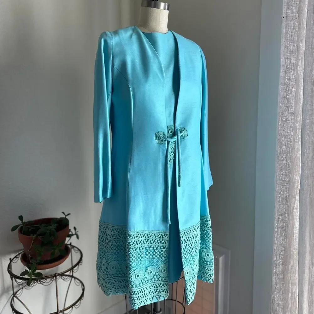 Alfred Werber Women’s Medium Aqua Mod Dress Coat Set Crochet Trim Mini